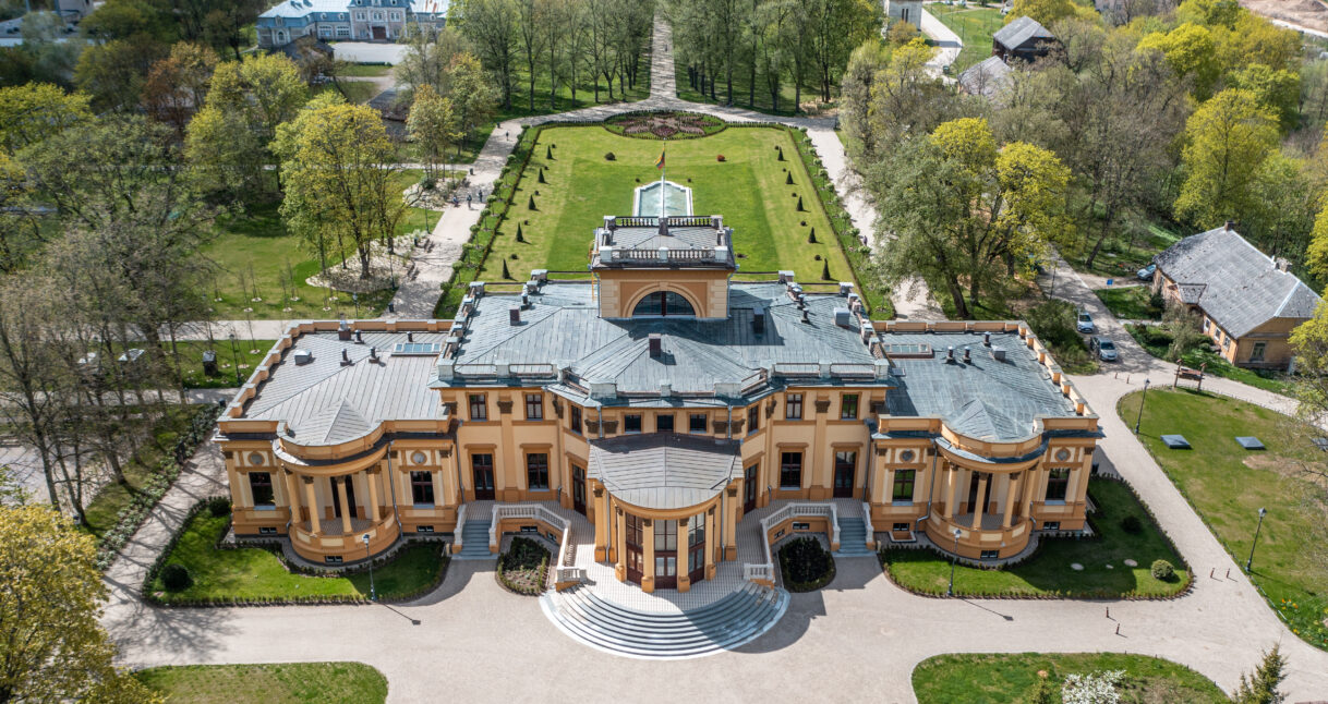 2024 m., iš dvaro archyvų nuotraukų