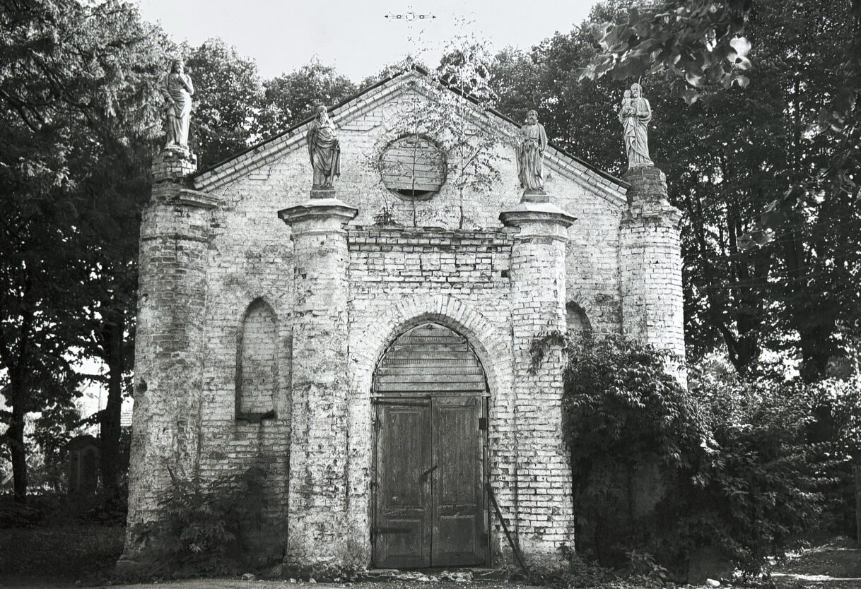 Koplyčia, 1970 m., M.Sakalauskas