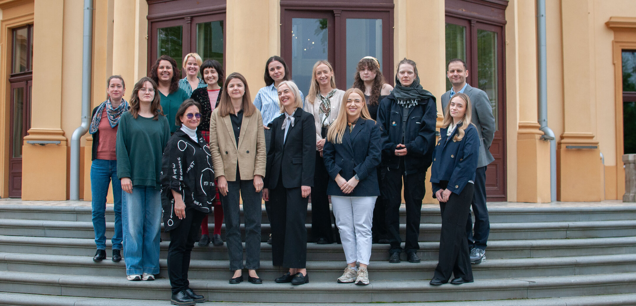 Pirmieji kūrybiniai rezidentų susitikimai