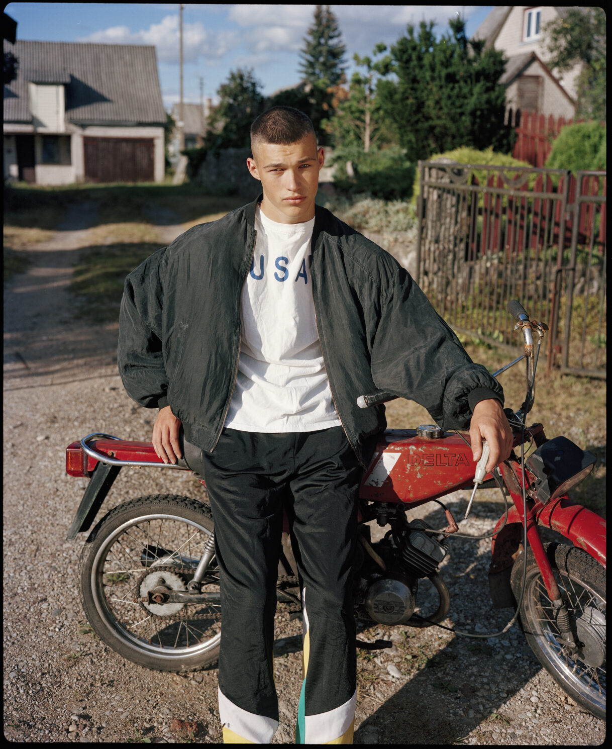 Iš fotografijos ciklo "Legendinė praeitis"